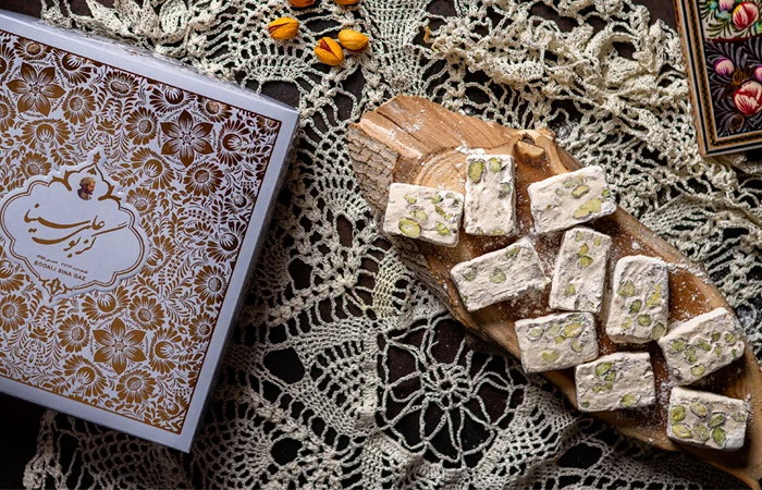 گز آردی یکی از محبوب ترین انواع گز اصفهان است