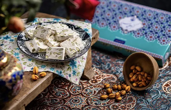 گز لقمه ای یکی از محبوب ترین انواع گز سنتی اصفهان است